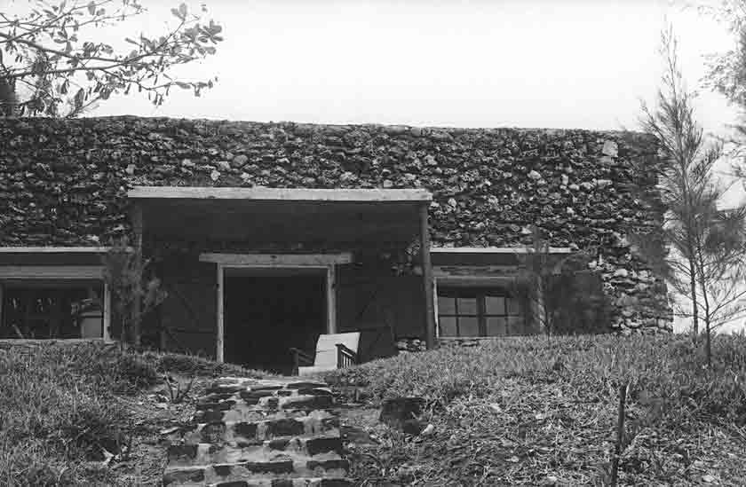 La Nef, la maison à Souillac – faite de coraux – offerte à Robert-Edward Hart par ses amis Photo © Tristan Bréville