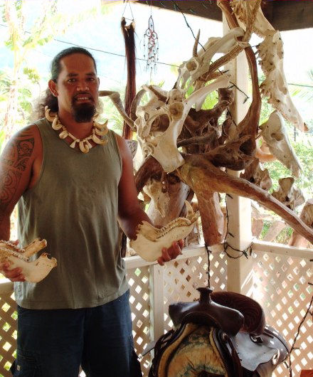 photo © Lewis Ehueinana Février 2007, Taiohae, Nuku-Hiva